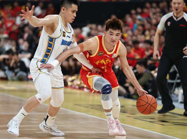 中国篮球赛事的精彩瞬间抢先看 中国篮球赛事的精彩瞬间抢先看