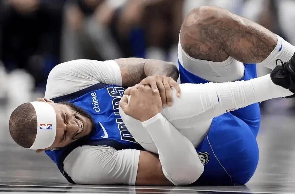 包含独行侠主控因伤缺席下场比赛的词条