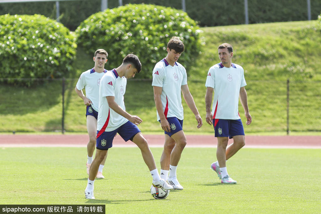 西班牙女足赢得镇江国际锦标赛 西班牙女足赢得镇江国际锦标赛