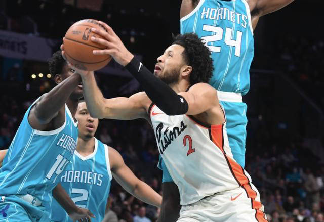 球员状态大爆发,助球队连胜 球员状态大爆发,助球队连胜