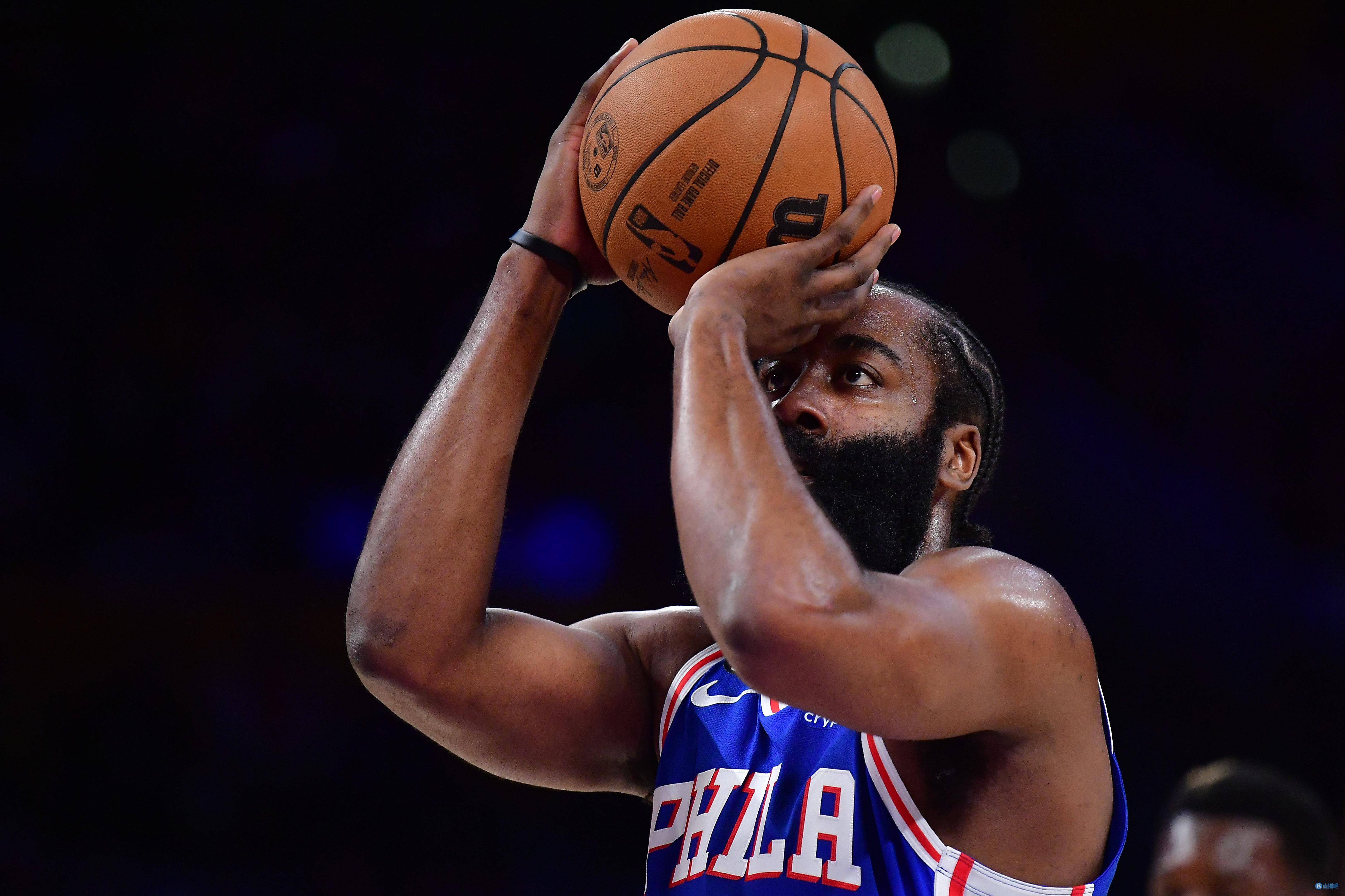 快船新秀惊艳表现,助球队轻取对手 快船新秀惊艳表现,助球队轻取对手