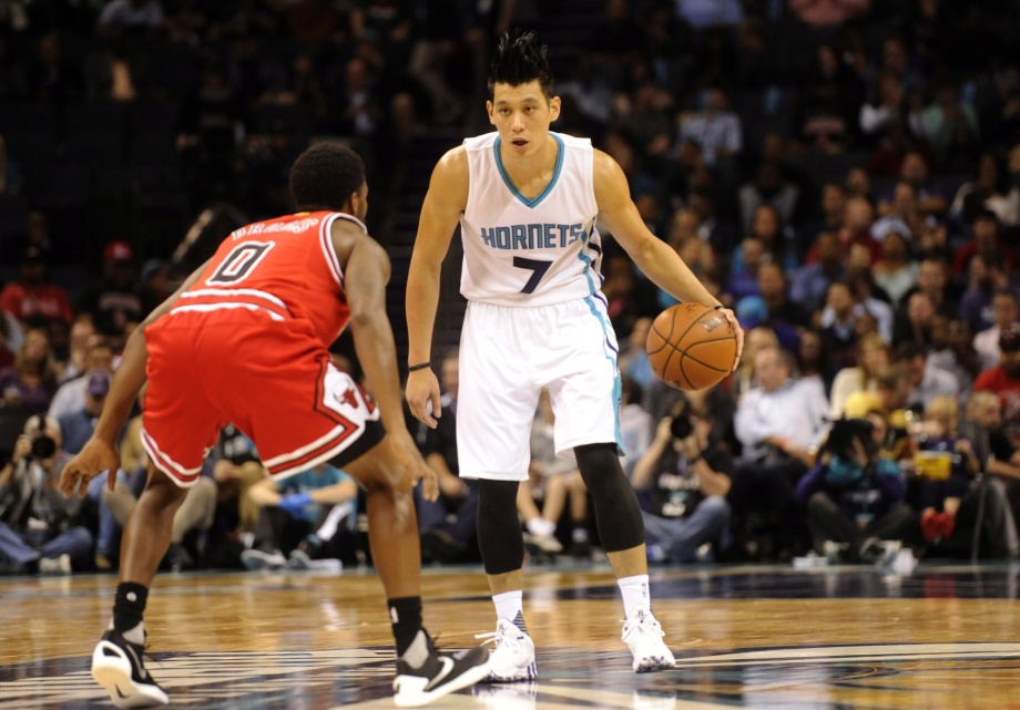 关于马刺队大胜黄蜂安东尼板，轻详分钟的信息