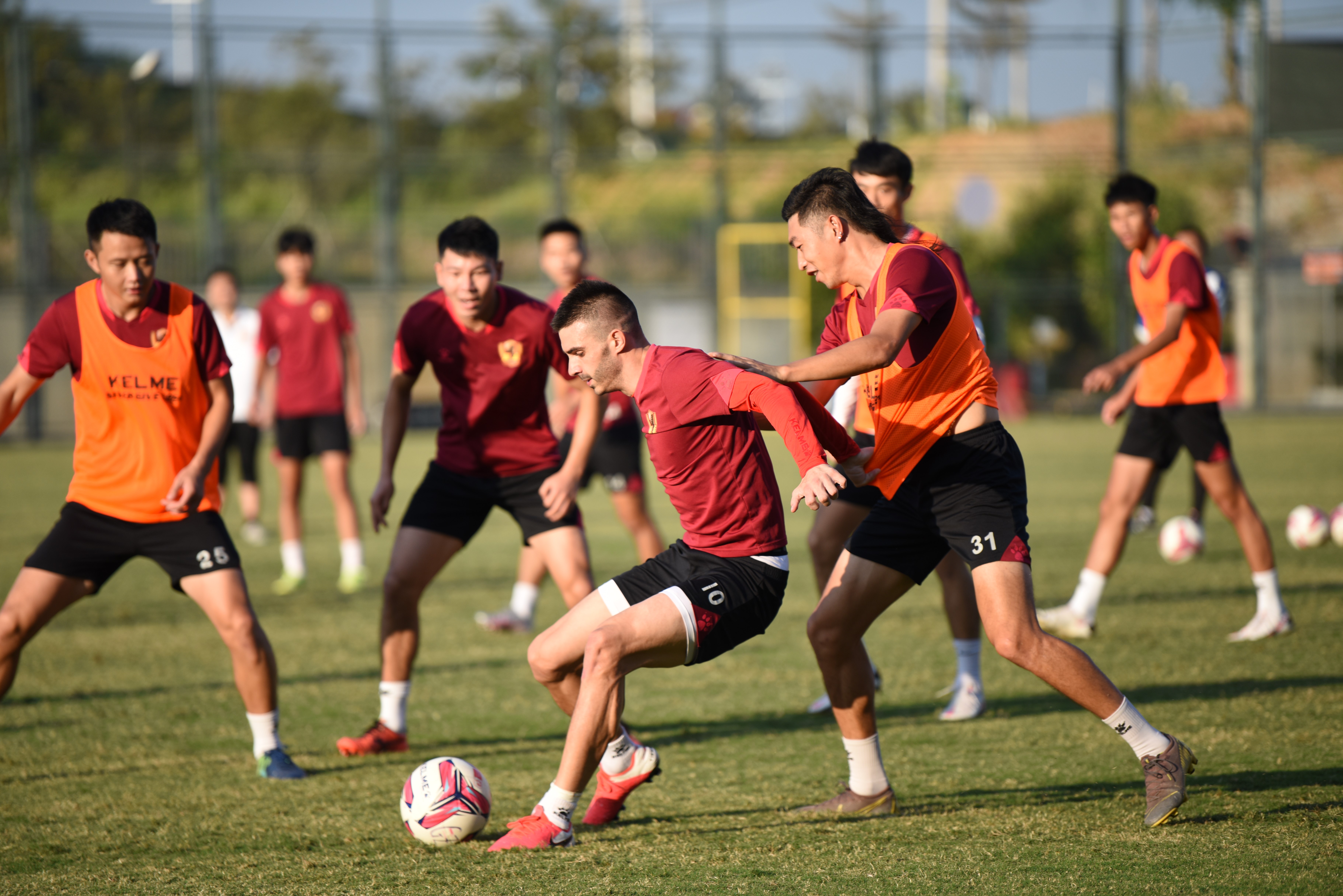 贵州男篮备战不力,球员训练状态起伏不定的简单介绍 贵州男篮备战不力,球员训练状态起伏不定的简单介绍