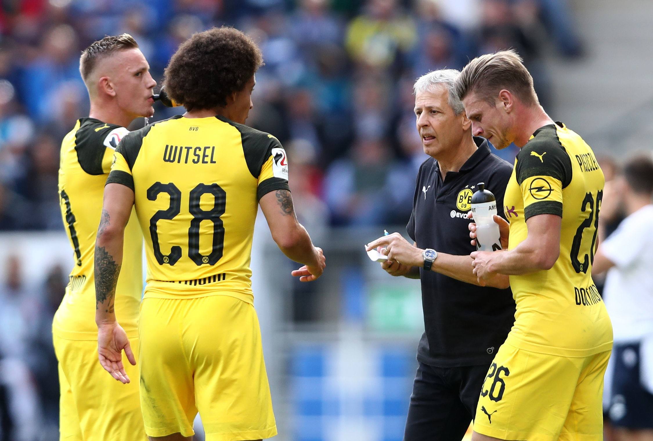 佛罗伦萨客场平局,保持中游位置 佛罗伦萨客场平局,保持中游位置