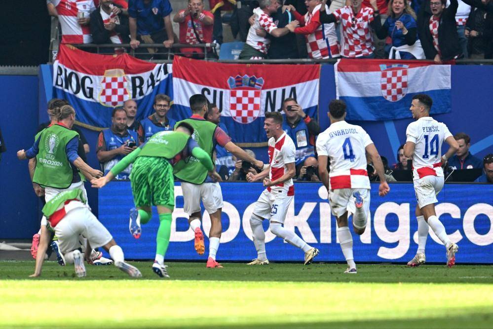 克罗地亚大战英格兰:难分胜负 克罗地亚大战英格兰:难分胜负