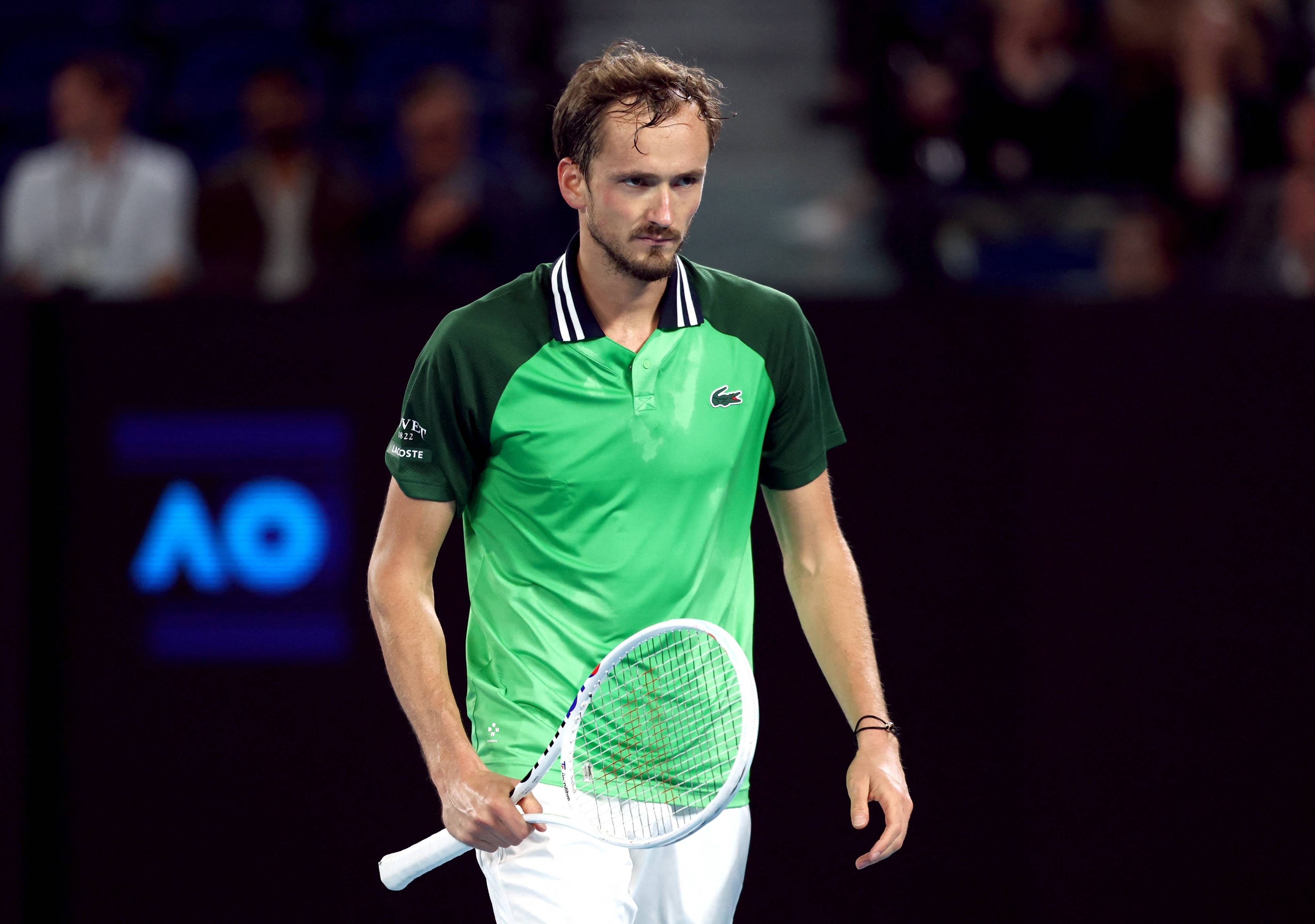 包含拉沃尔杯力克戴维斯杯,梅德韦杰夫惊艳四座的词条 包含拉沃尔杯力克戴维斯杯,梅德韦杰夫惊艳四座的词条