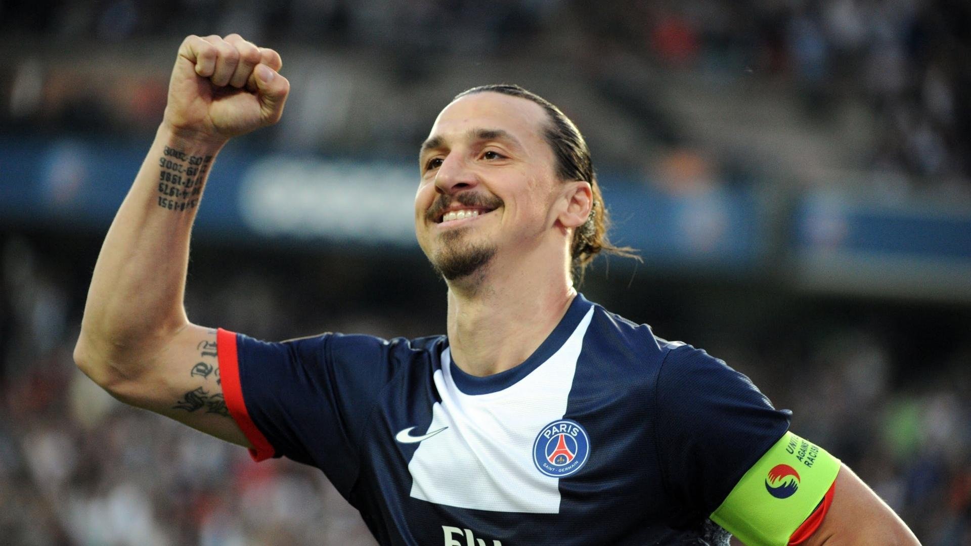 横扫哈斯！雷诺车队统治赛道，佩雷兹光芒四射